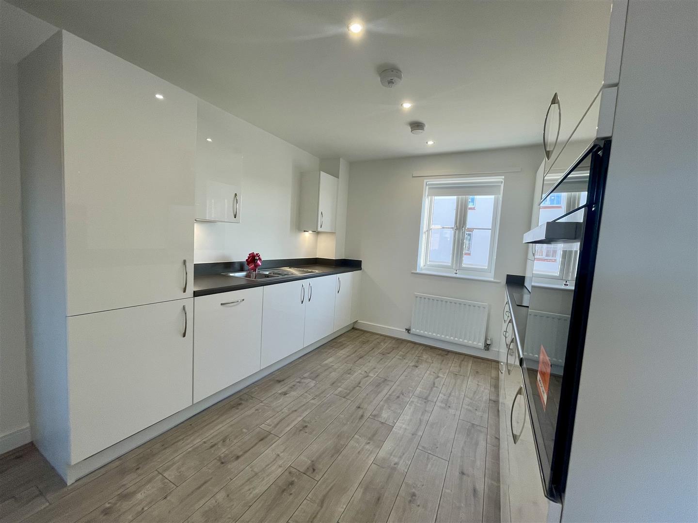 2 Bedroom Apartment